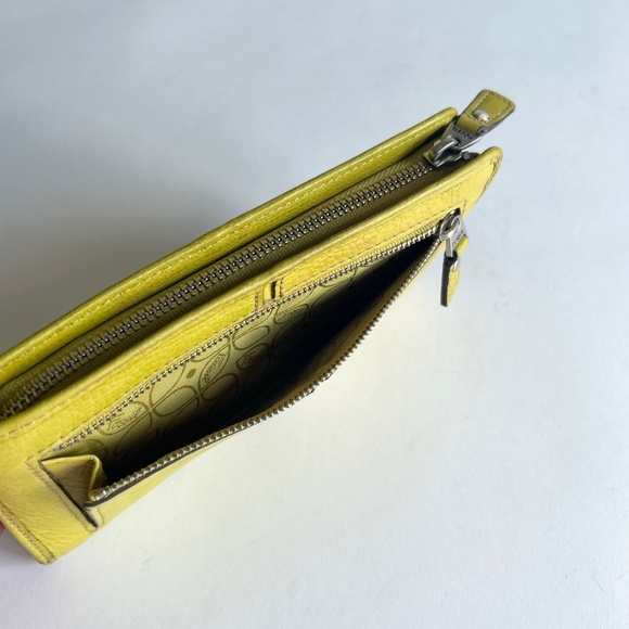 Fossil Yellow Genuine Leather Zip Closure Wallet - Picture 6 of 15